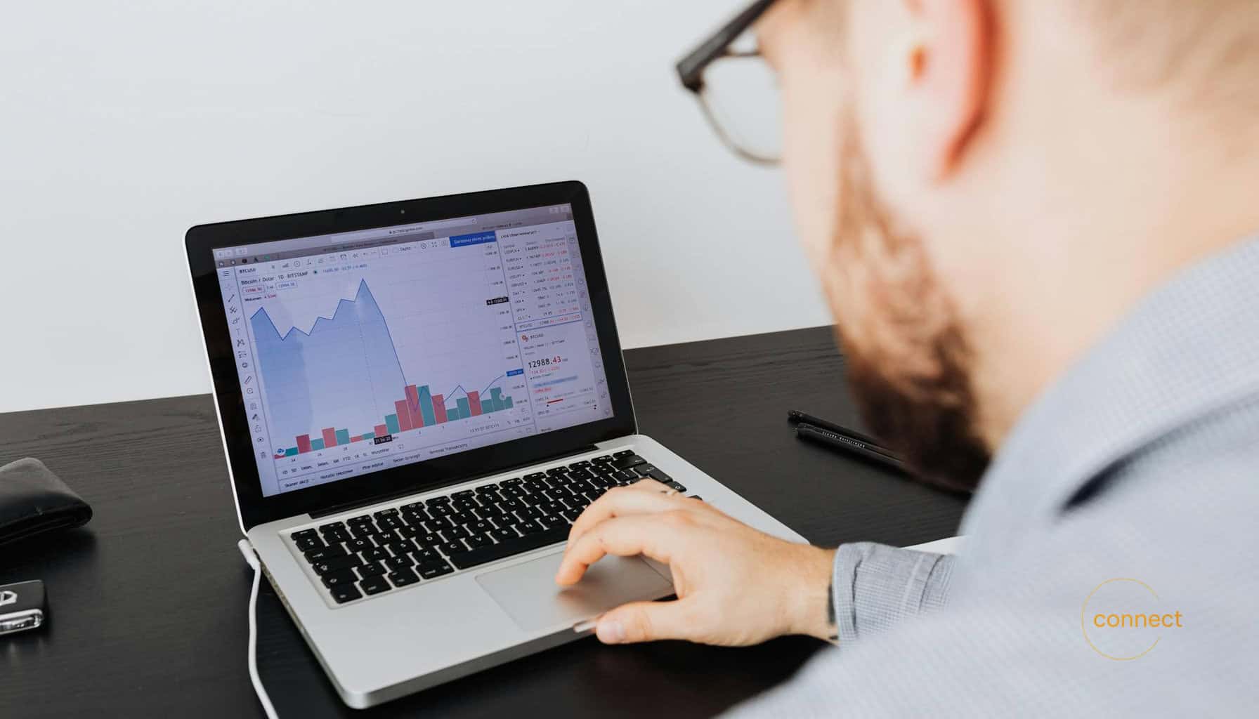 How to Use Facebook Ads for Side Hustles Effectively — facebook ads for side hustles abstract illustration — Connect Mode